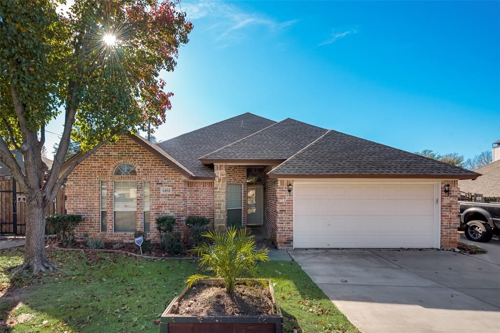 6404 Harmonson Rd, North Richland Hills, TX 76180