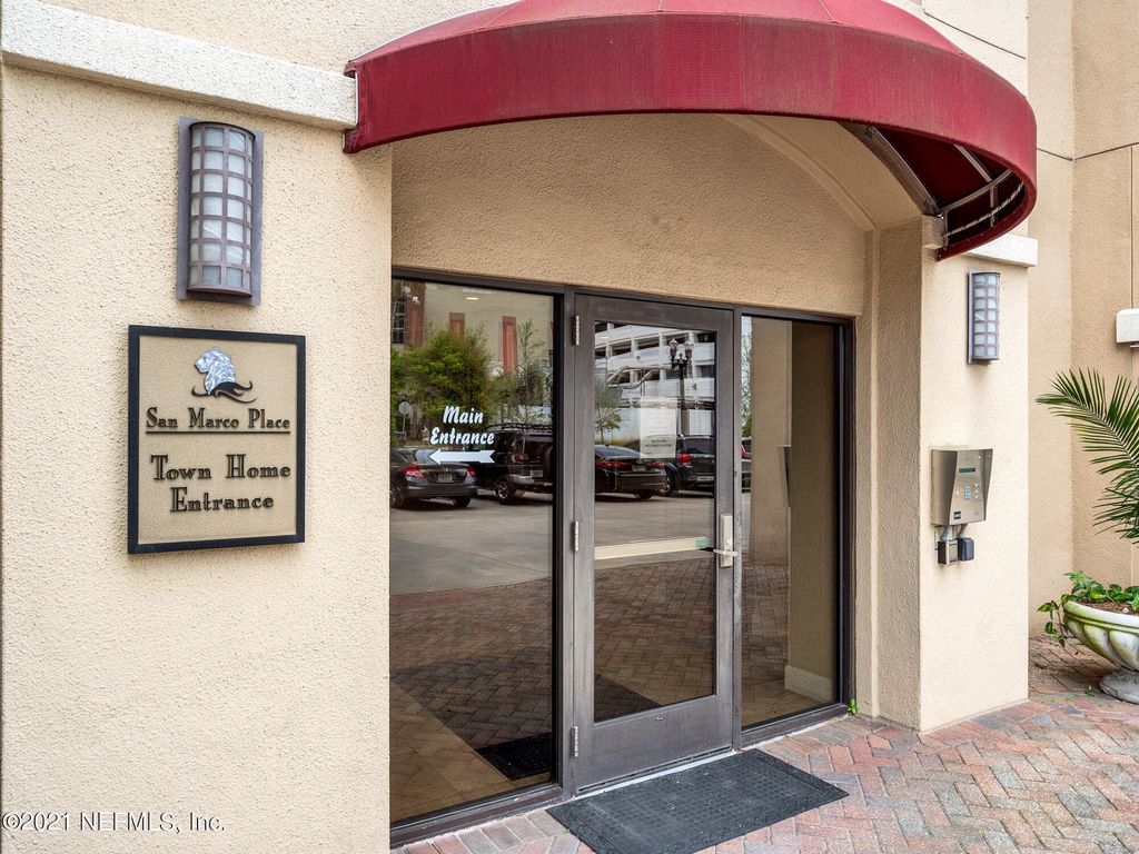1478 Riverplace Blvd #202, Jacksonville, FL 32207