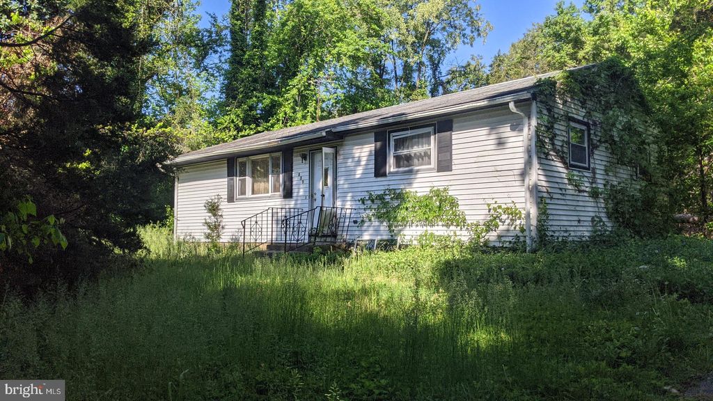255 Fenwick Rd, Woodstown, NJ 08098