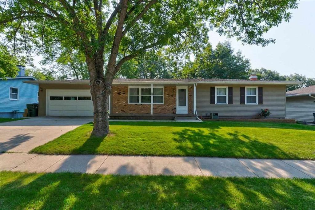 1130 Sunset St, Iowa City, IA 52246 Trulia
