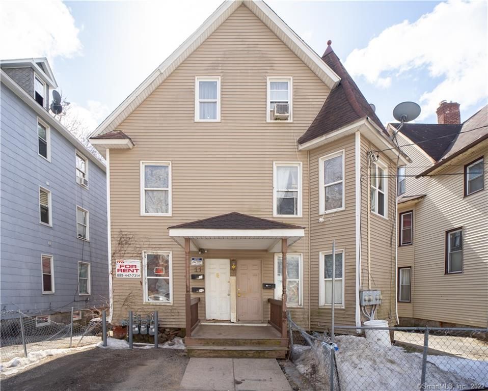 11 Ridgewood St, Prospect, CT 06710