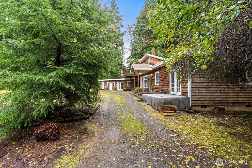 view 5th full size image of this home