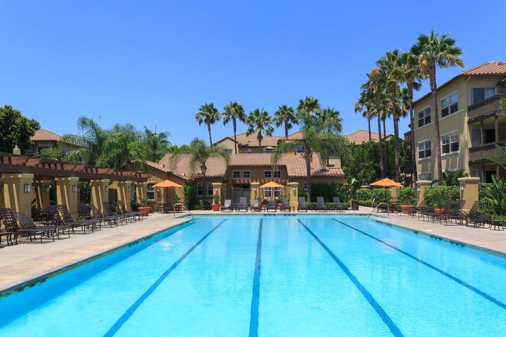 100 Monte Vis, Irvine, CA 92602