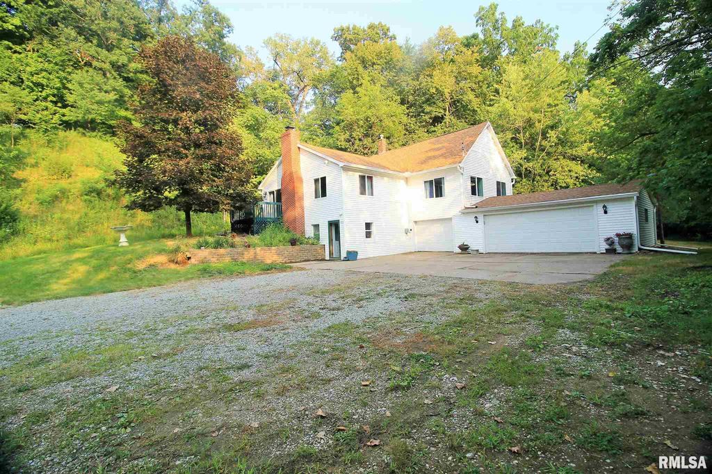 720 48th St A, Moline, IL 61265 MLS QC4224723 Trulia