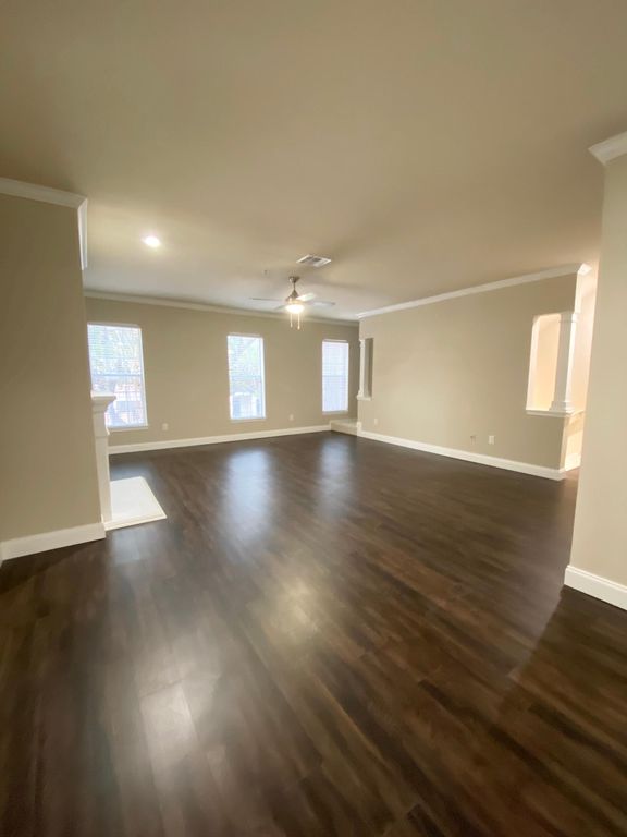 5442 Caruth Haven Ln #926, Dallas, TX 75225