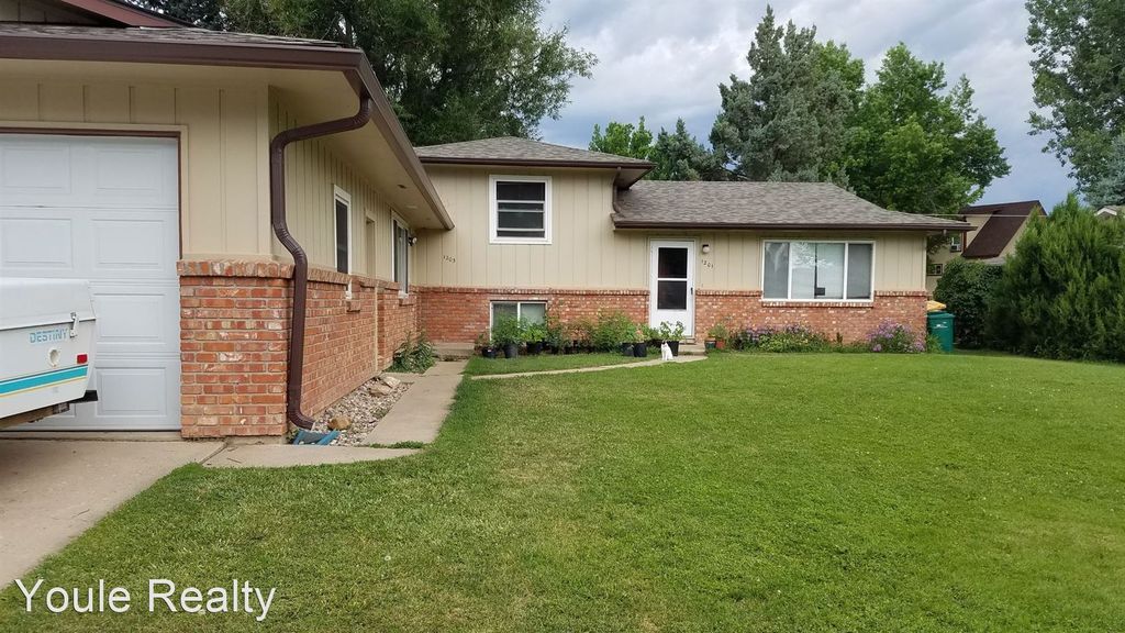 1203 Cypress Dr, Fort Collins, CO 80521