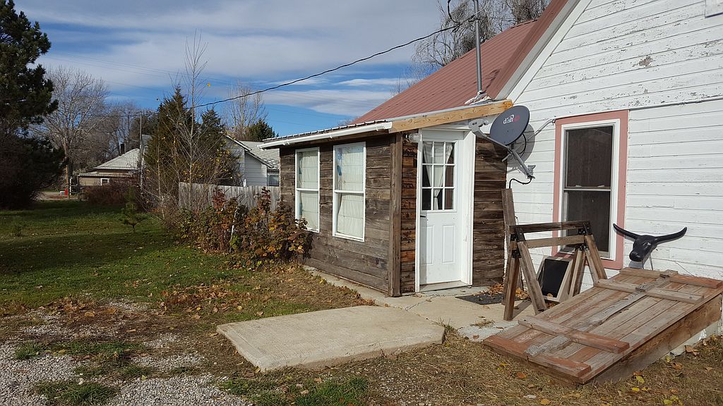 102 Charters Ave, Grass Range, MT 59032 Trulia