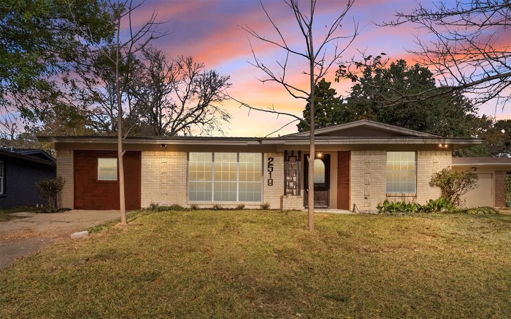 2519 Highwood Dr, Dallas, TX 75228