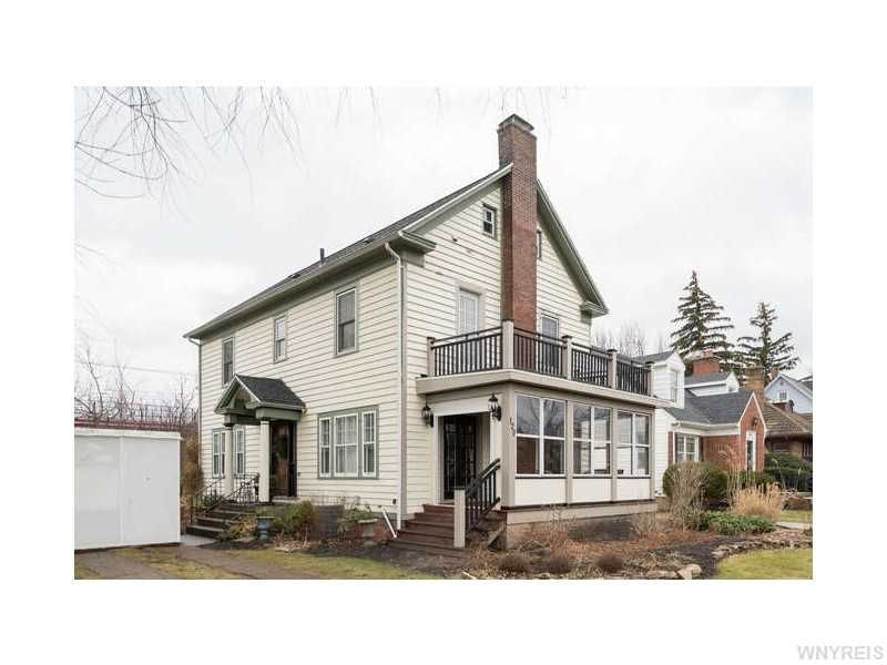 120 Berryman Dr, Amherst, NY 14226
