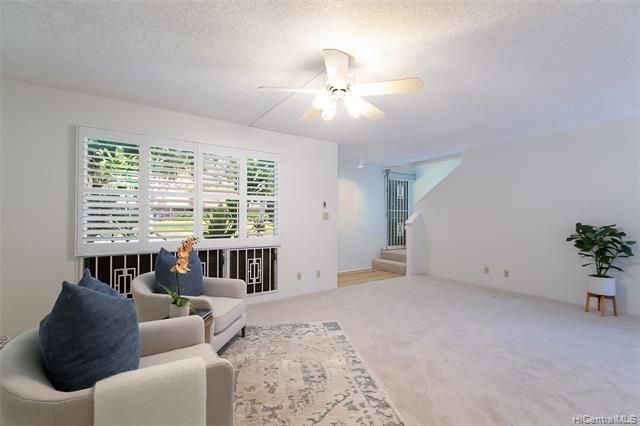 360D Haleloa Pl, Honolulu, HI 96821