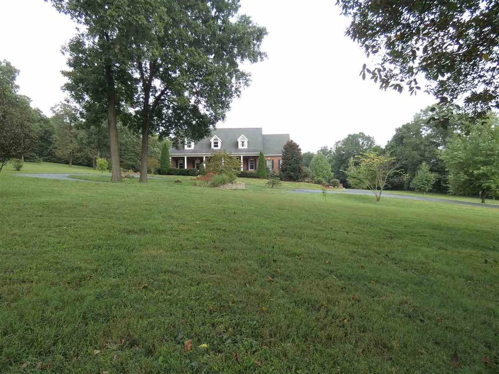 240 Lindsay Ln, Russellville, KY 42276