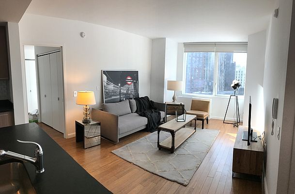 66 Rockwell Pl #11G, Brooklyn, NY 11217