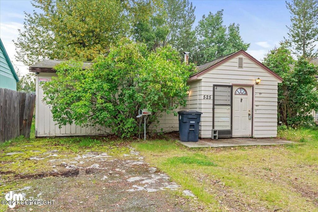 525 Irwin St, Anchorage, AK 99508