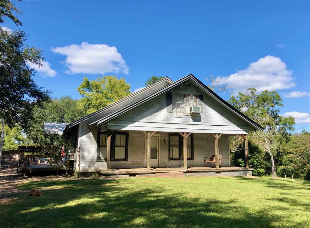 3003 Brewer Rd, Crystal Springs, MS 39059 4 Bed, 3 Bath SingleFamily