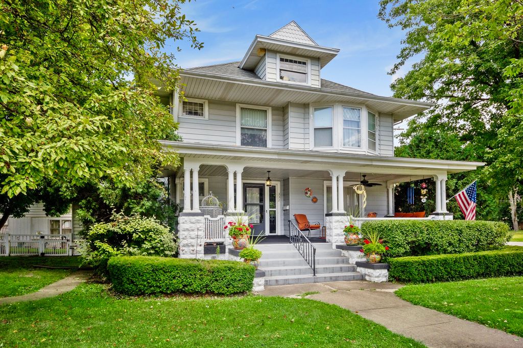 332 E Oak St, Watseka, IL 60970 Trulia