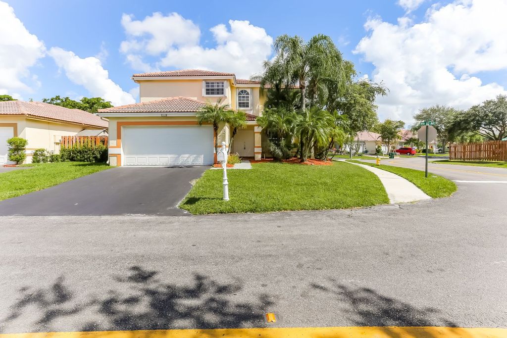 2565 NW 80th Ave, Margate, FL 33063