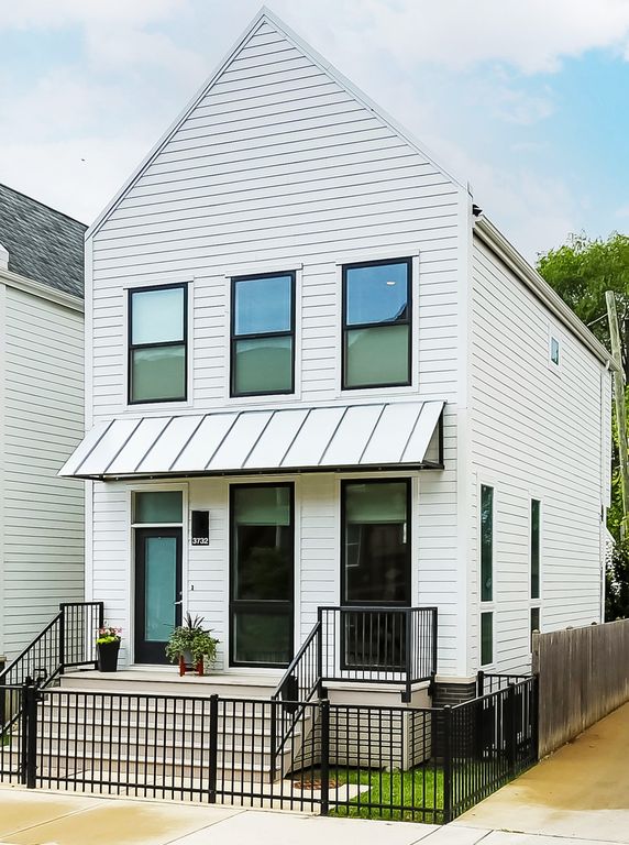 3732 N Milwaukee Ave, Chicago, IL 60641