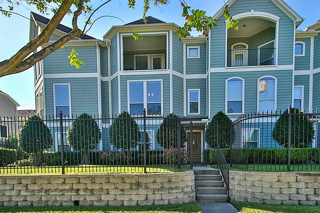1252 W 18th St, Houston, TX 77008