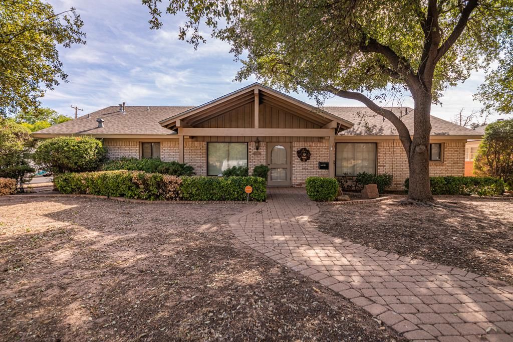 3001 Sentinel Dr, Midland, TX 79701