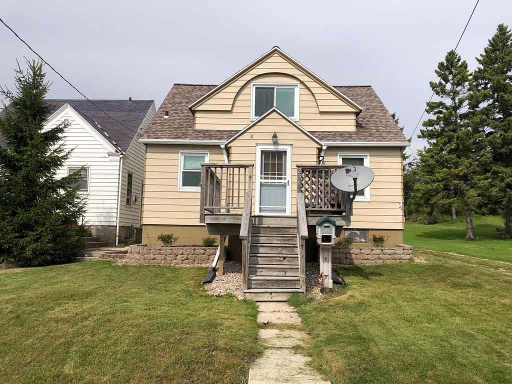 235 N Water St, Algoma, WI 54201 Trulia