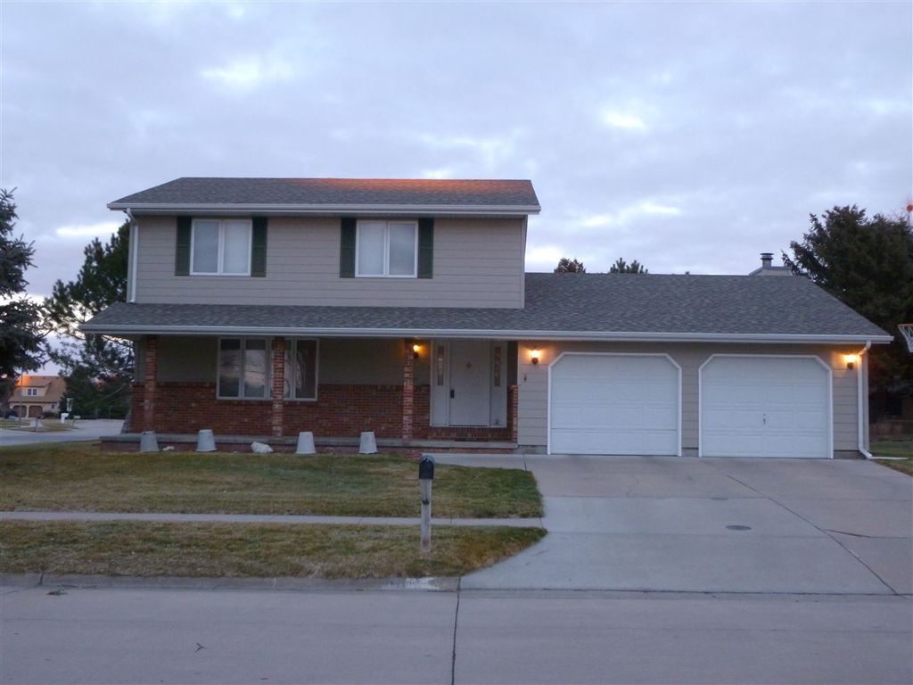4751 G Ave, Kearney, NE 68847