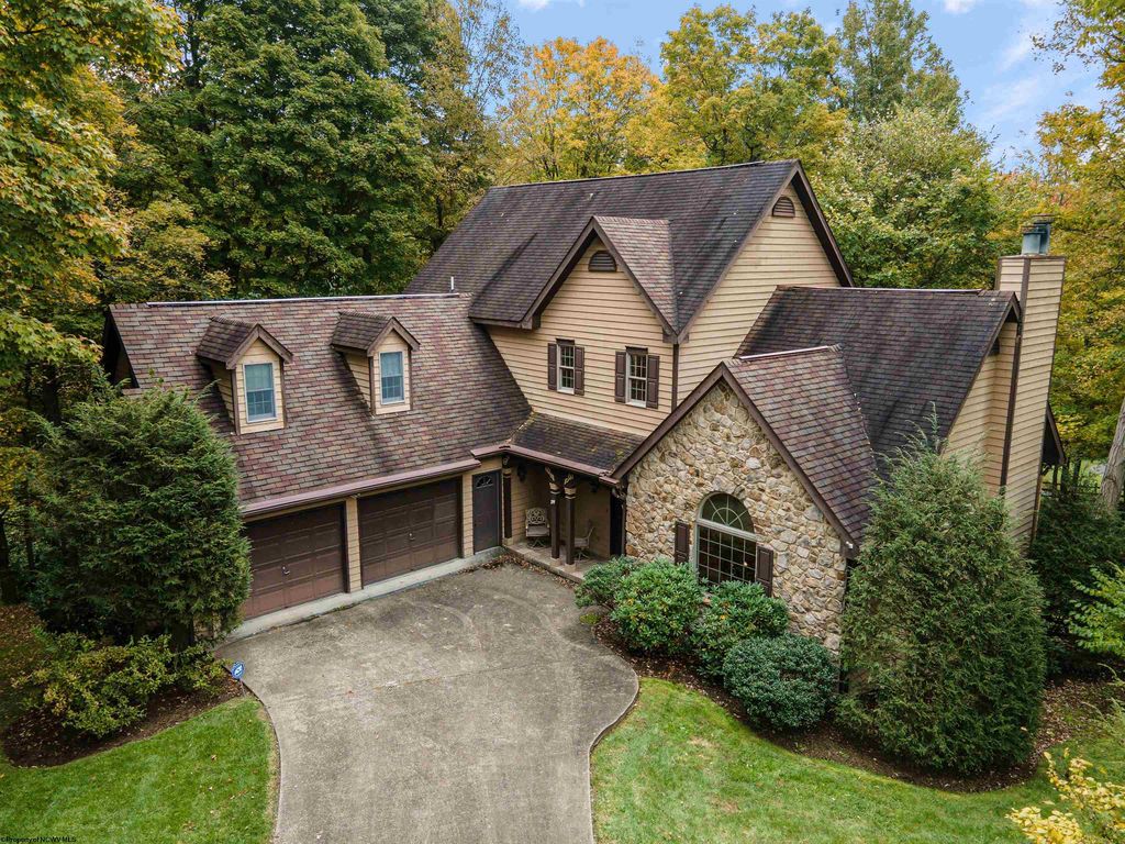 3804 Swallowtail Dr, Morgantown, WV 26508