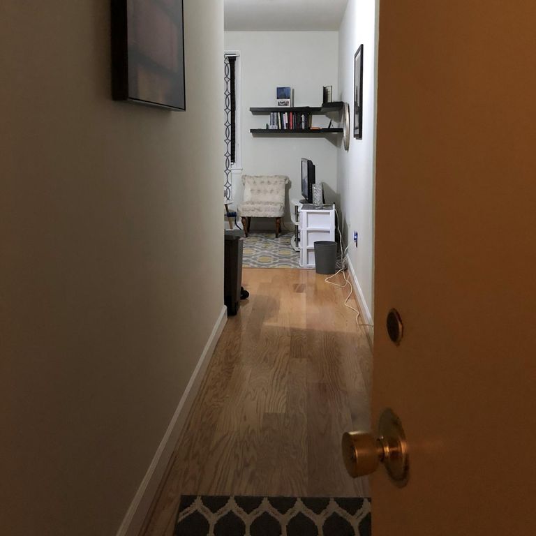 201 Massachusetts Ave NE #309, Washington, DC 20002