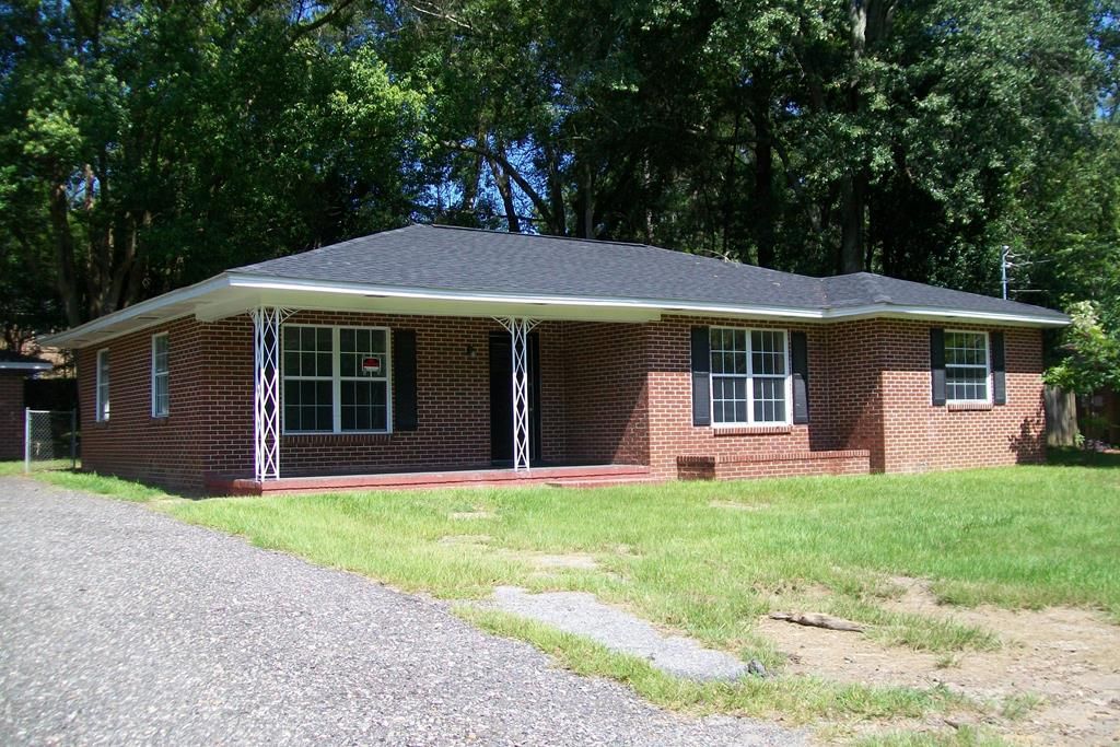 1003 Smith St, Douglas, GA 31533 Trulia