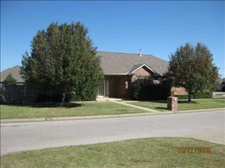 7913 Debra Ct, Oklahoma City, OK 73132