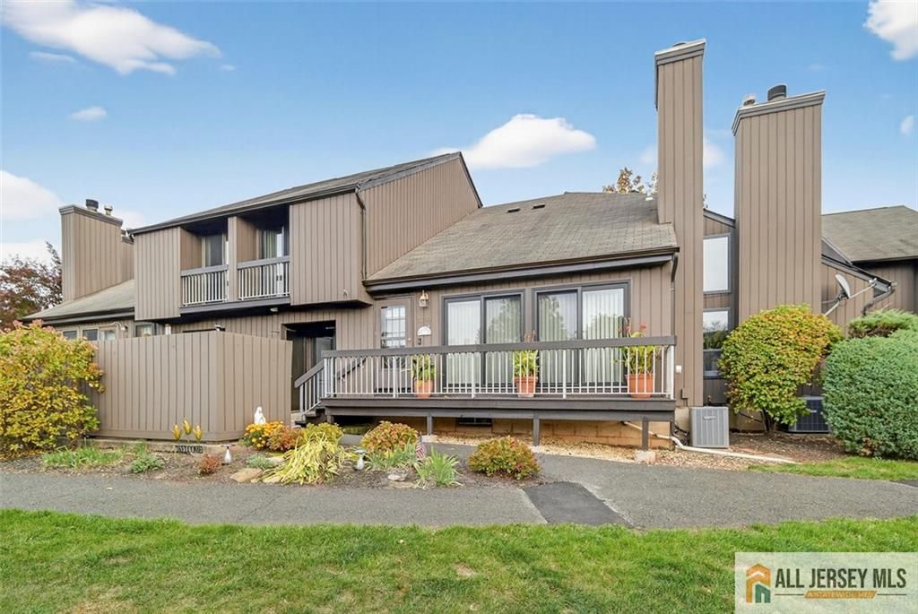 37-33 Bloomingdale Dr, Hillsborough, NJ 08844