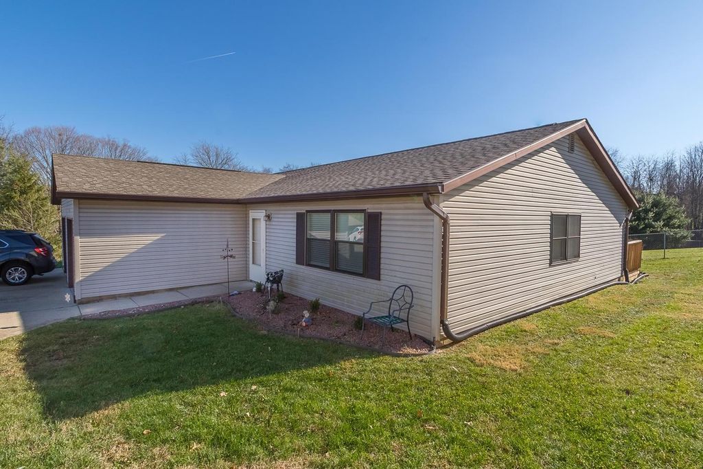 7287 N Ian Ct, Ellettsville, IN 47429 Trulia