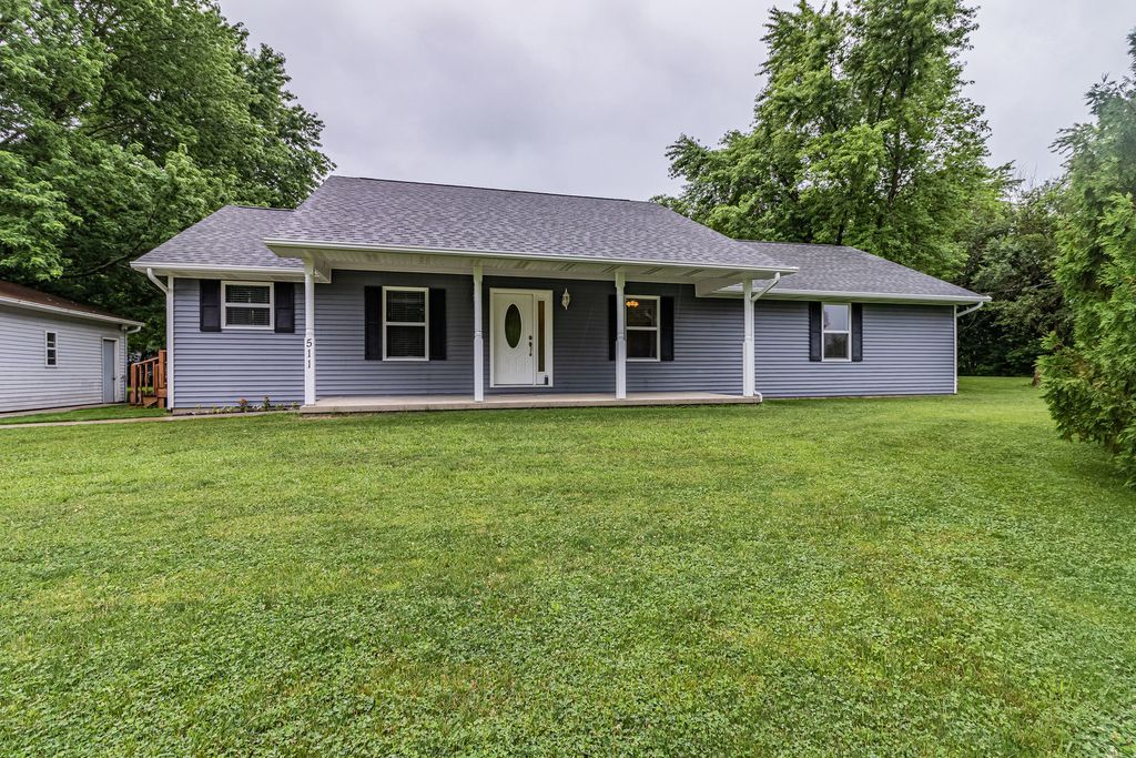 511 W Illinois St, Mansfield, IL 61854