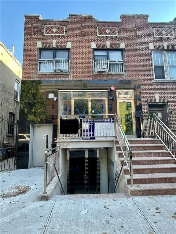 767 60th St, Brooklyn, NY 11220