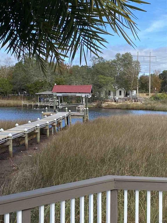 Modern Bayou Breeze Apartments Pensacola Florida 