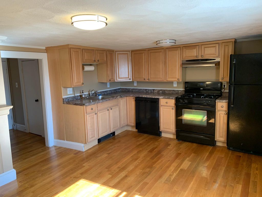 505 Cabot St #1, Beverly, MA 01915