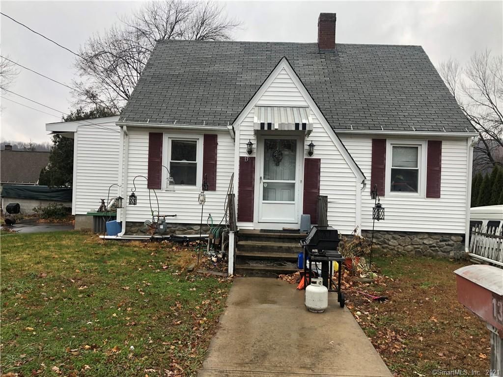 13 Rena Ln, Waterbury, CT 06705