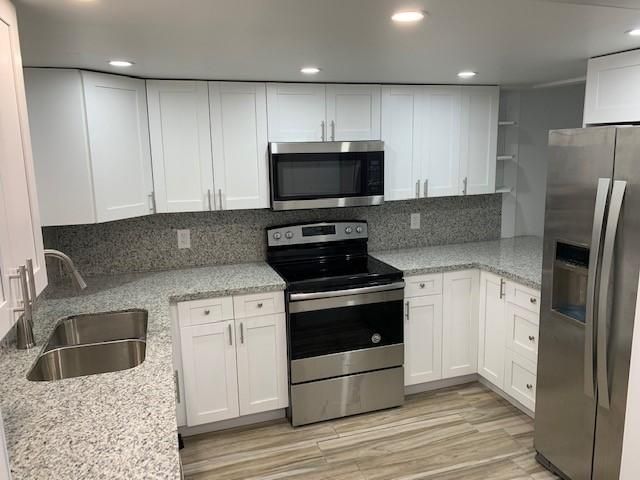 9450 Live Oak Pl #103, Davie, FL 33324