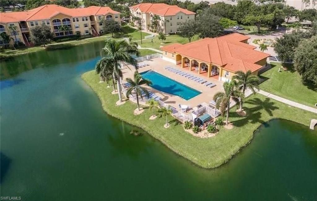 4113 Residence Dr #201, Fort Myers, FL 33901