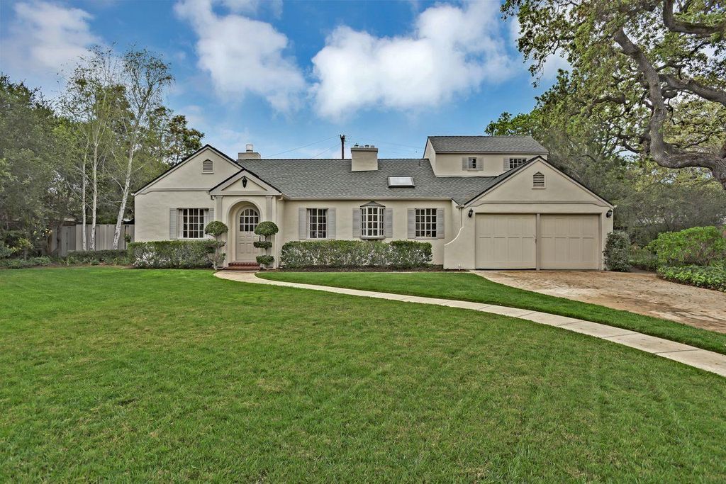 712 Salvatierra St, Stanford, CA 94305