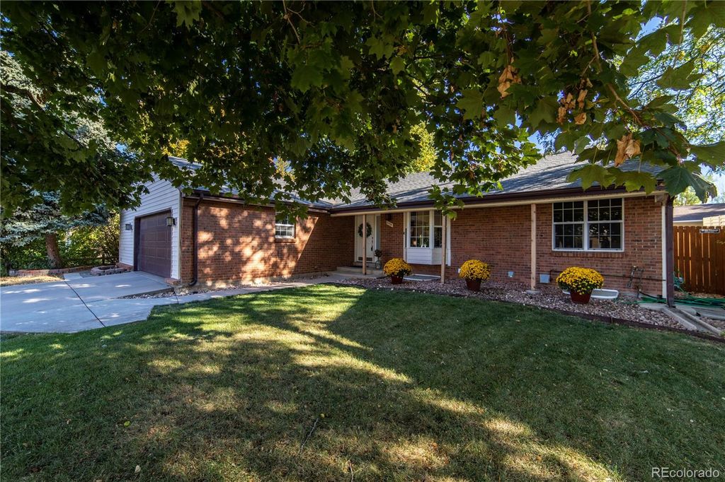 3174 S Waxberry Way, Denver, CO 80231