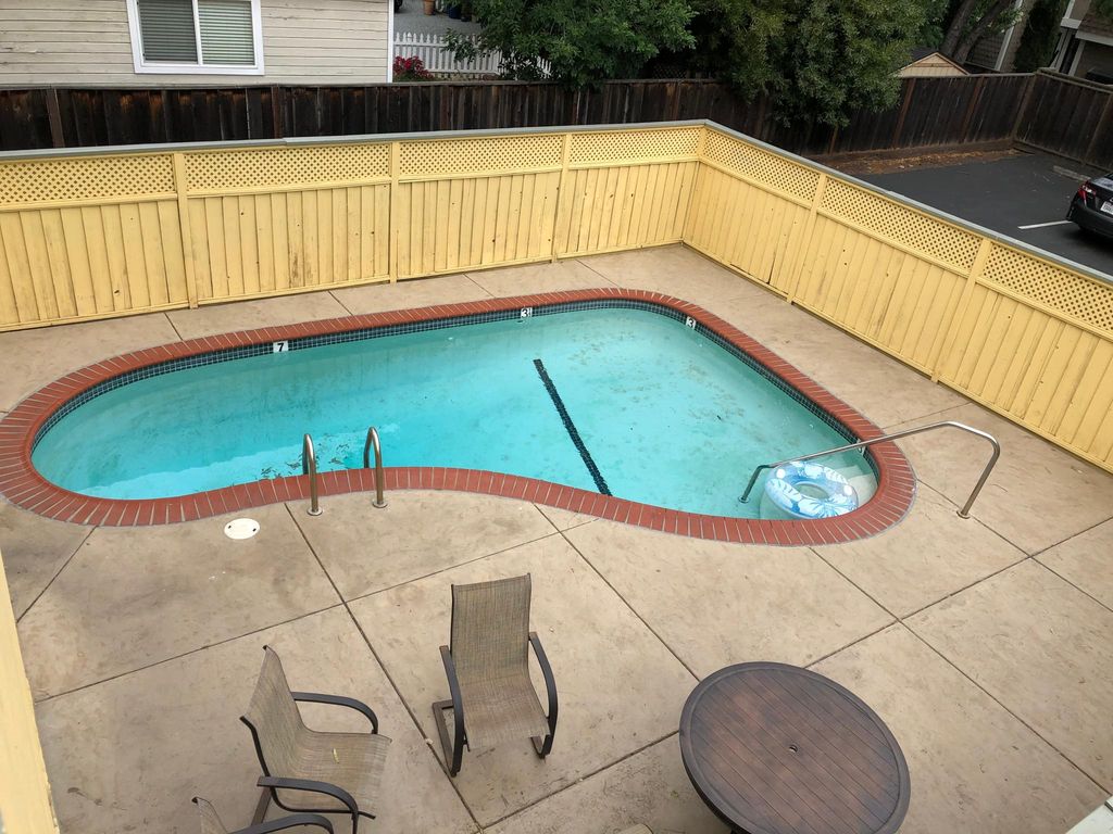 570 University Ave #2, Los Gatos, CA 95032