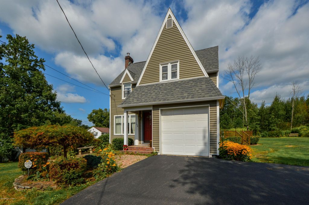 132 E Center Hill Rd, Dallas, PA 18612 Trulia