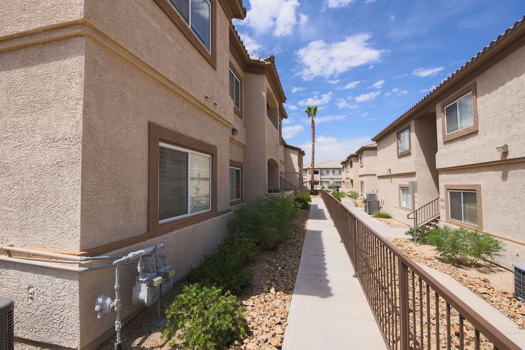 8725 W Flamingo Rd 214, Las Vegas, NV 89147 Trulia