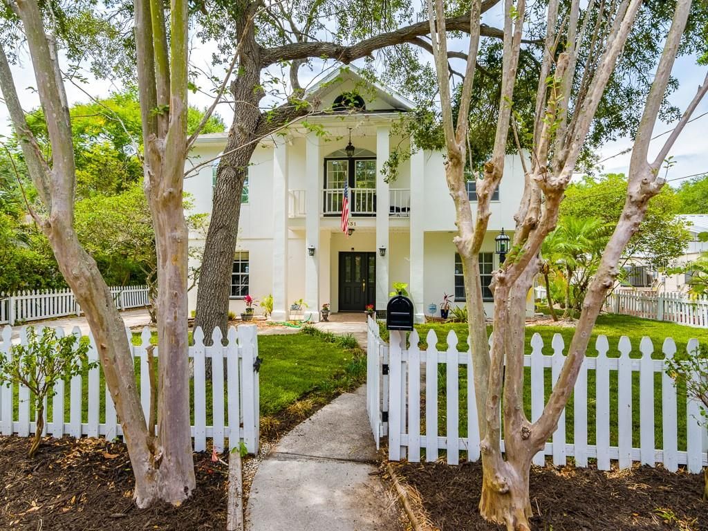 3031 W Asbury Pl, Tampa, FL 33611