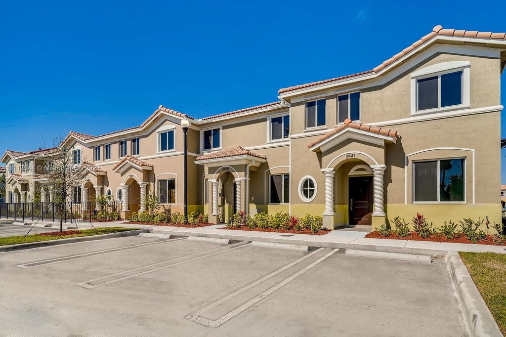 1006 SE 23rd Ave, Homestead, FL 33035