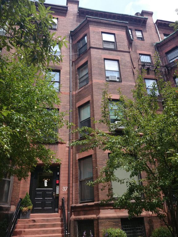 45 Bay State Rd #1F, Boston, MA 02215