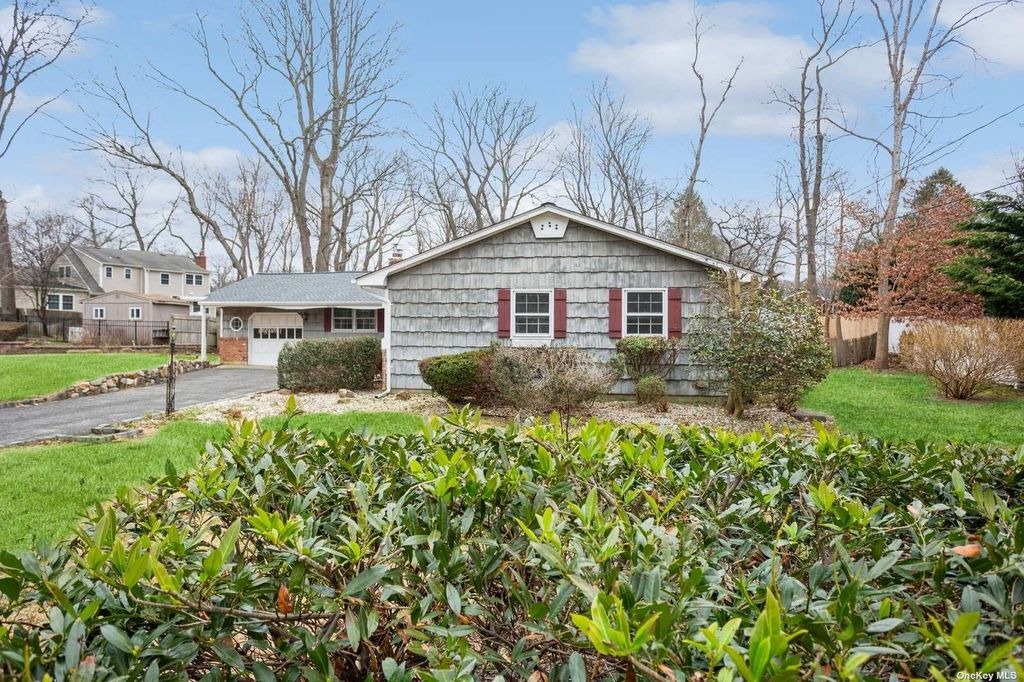 17 Lancelot Lane, East Setauket, NY 11733 Trulia