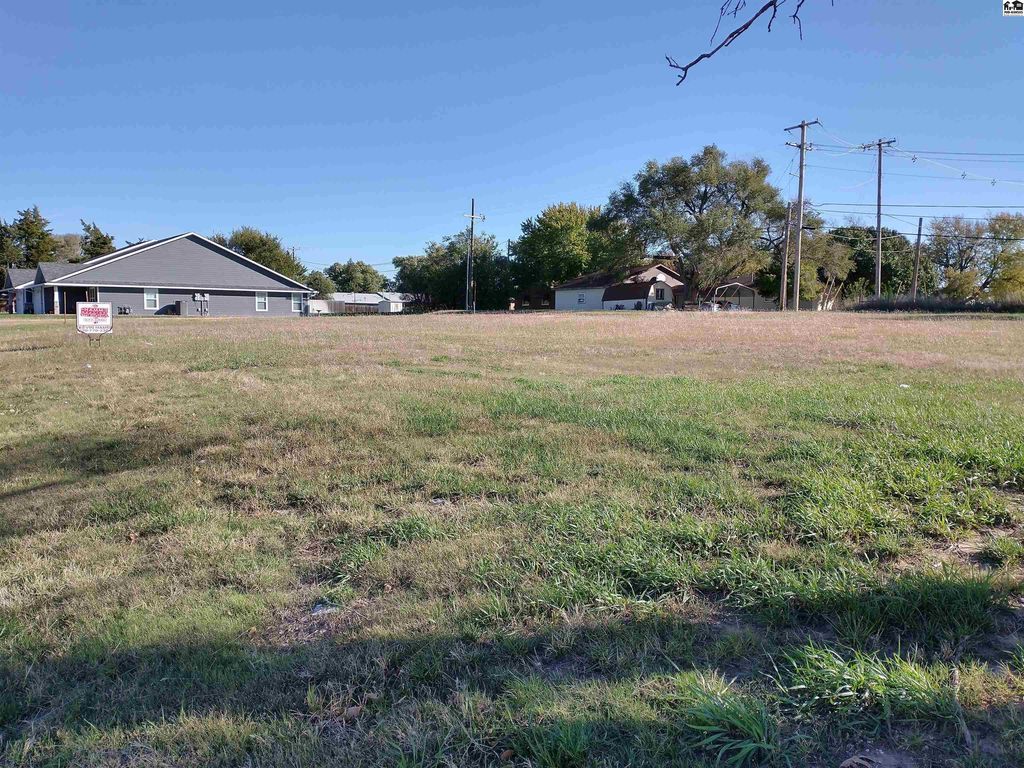 N Howard St, Pratt, KS 67124 MLS 45208 Trulia