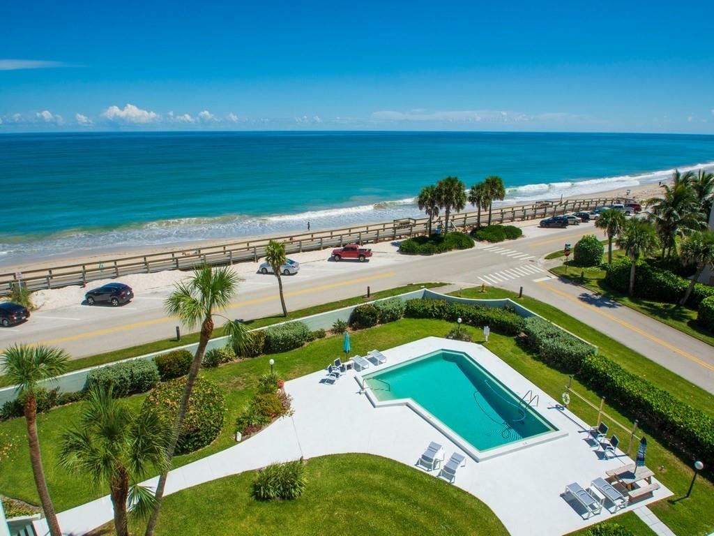 4049 Ocean Dr #505, Vero Beach, FL 32963