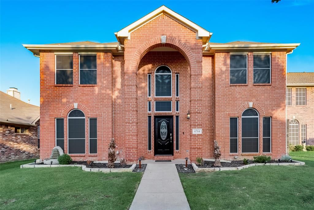 4714 Park Bend Dr, Fort Worth, TX 76137